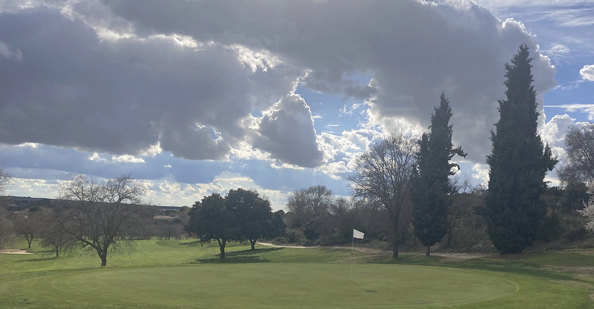 Vista del campo de golf El Roblebal